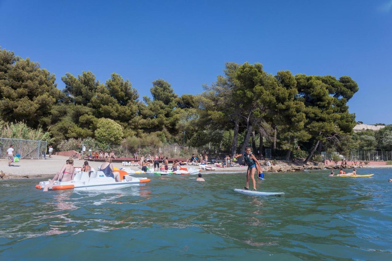 Camping Marina Plage Vitrolles  Dış mekan fotoğraf